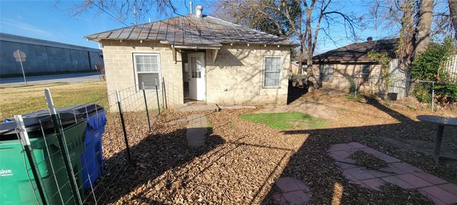 503 Martin Luther King DR, Bastrop, TX 78602