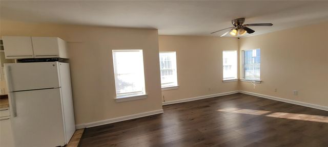 503 Martin Luther King DR, Bastrop, TX 78602