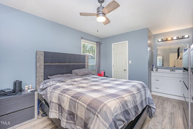 103 Angus Court, Spring Lake, NC 28390
