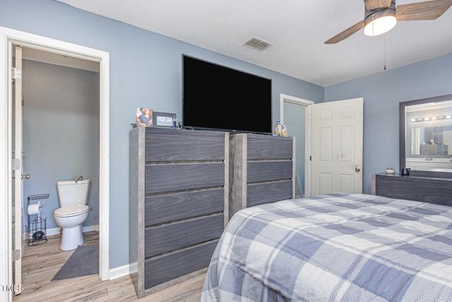 103 Angus Court, Spring Lake, NC 28390