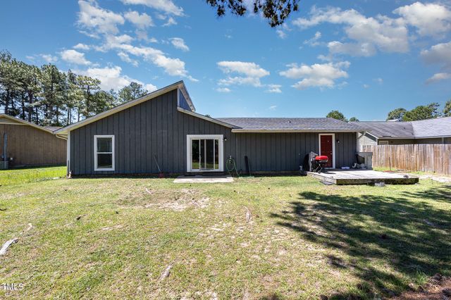 103 Angus Court, Spring Lake, NC 28390