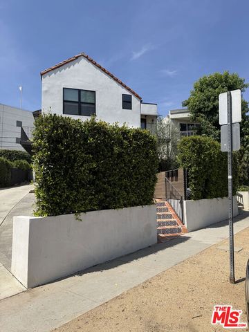 8587 Rugby Drive, West Hollywood, CA 90069