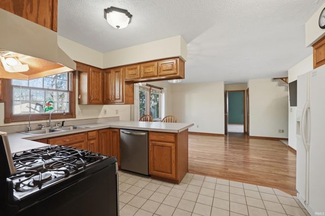 11608 CRESTVIEW Boulevard, Kokomo, IN 46901