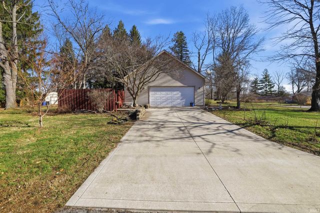 11608 CRESTVIEW Boulevard, Kokomo, IN 46901