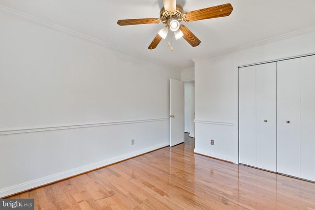 9652 MARSTON LN, Gaithersburg, MD 20886