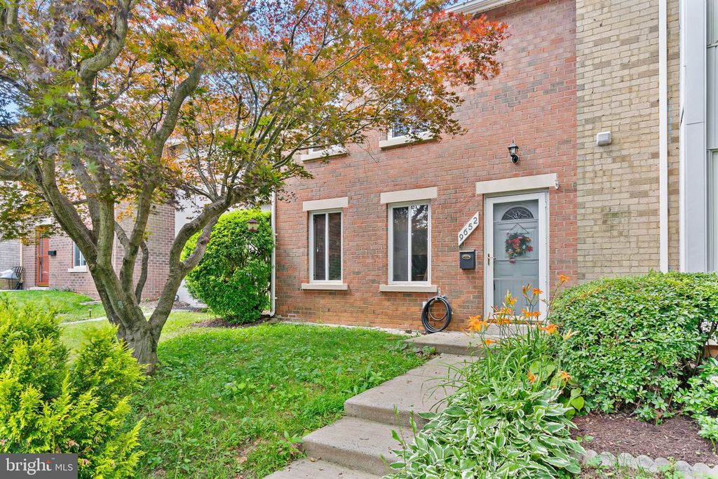 9652 MARSTON LN, Gaithersburg, MD 20886