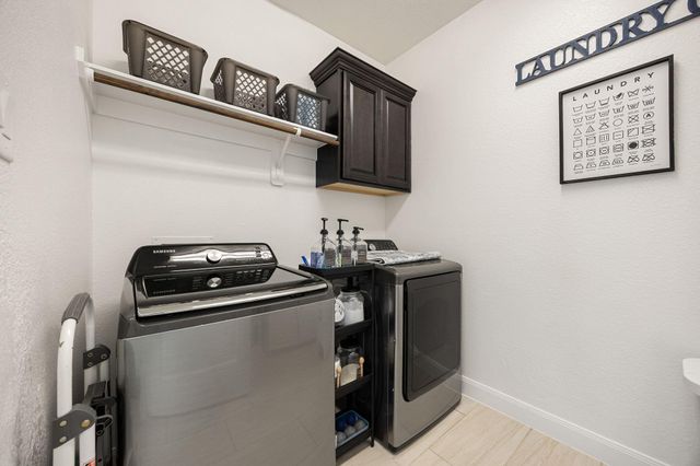 9338 Taylor Cliff Lane, Cypress, TX 77433