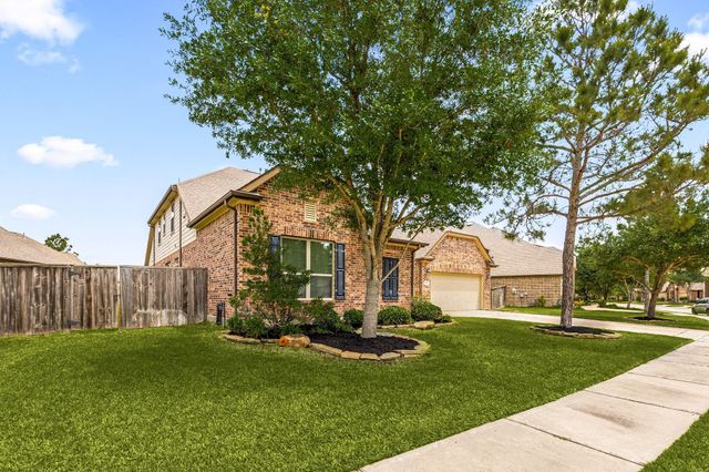 9338 Taylor Cliff Lane, Cypress, TX 77433