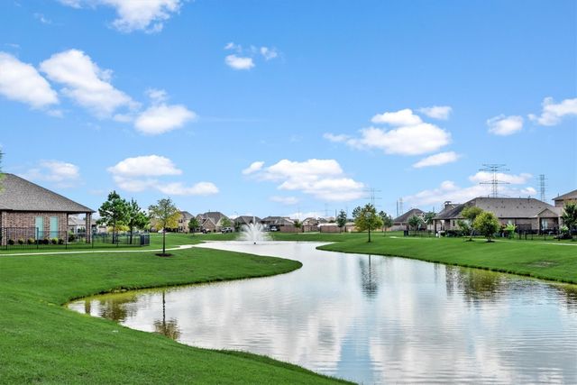 9338 Taylor Cliff Lane, Cypress, TX 77433