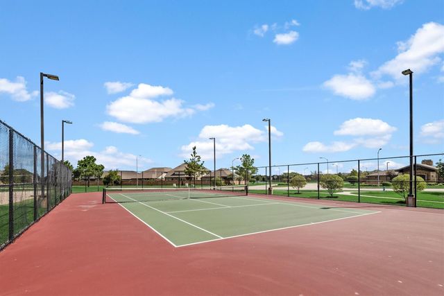 9338 Taylor Cliff Lane, Cypress, TX 77433