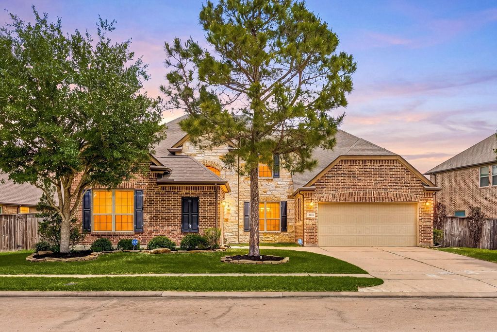 9338 Taylor Cliff Lane, Cypress, TX 77433