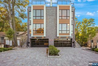 2185 Jones Road, Fort Lee, NJ 07024