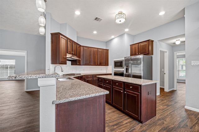 2502 Grey Kirby Drive, League City, TX 77573