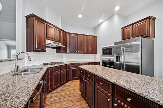2502 Grey Kirby Drive, League City, TX 77573