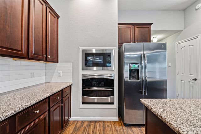 2502 Grey Kirby Drive, League City, TX 77573