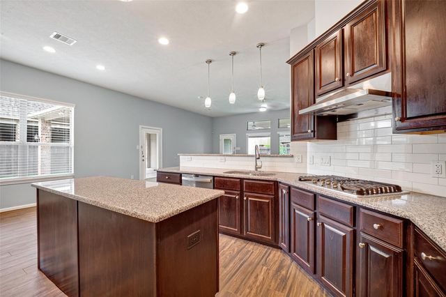 2502 Grey Kirby Drive, League City, TX 77573