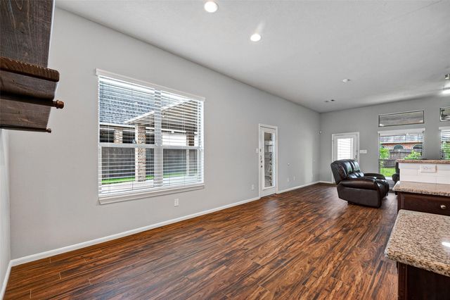 2502 Grey Kirby Drive, League City, TX 77573