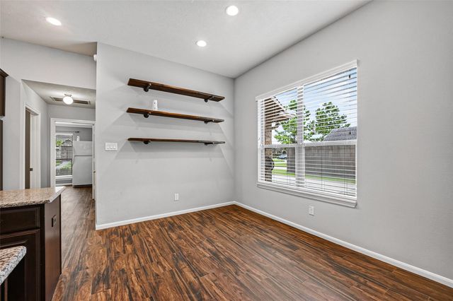 2502 Grey Kirby Drive, League City, TX 77573
