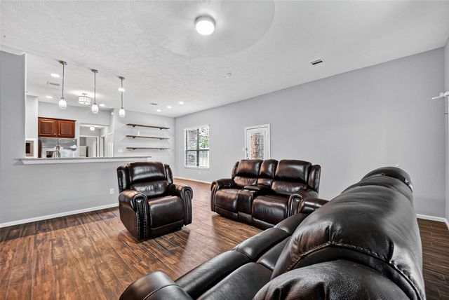 2502 Grey Kirby Drive, League City, TX 77573