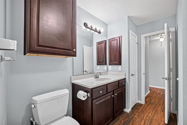 2502 Grey Kirby Drive, League City, TX 77573
