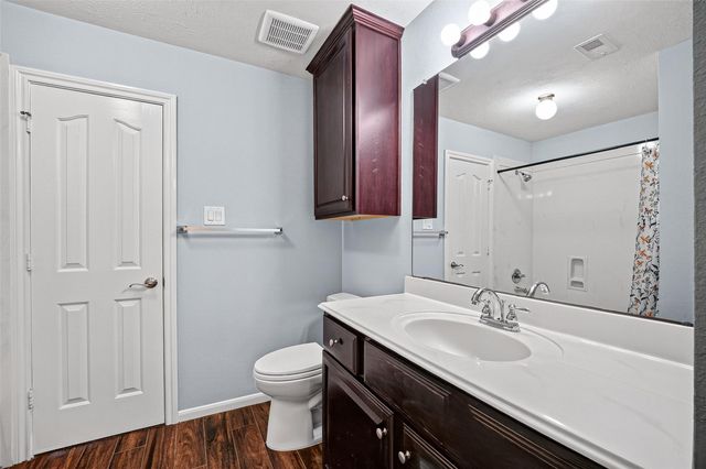 2502 Grey Kirby Drive, League City, TX 77573