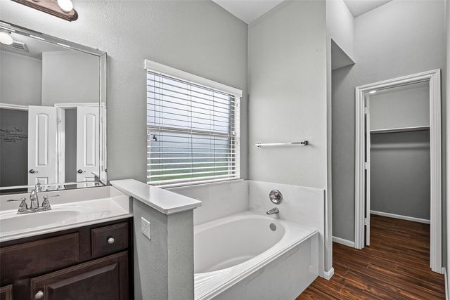 2502 Grey Kirby Drive, League City, TX 77573