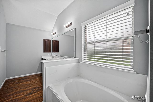 2502 Grey Kirby Drive, League City, TX 77573