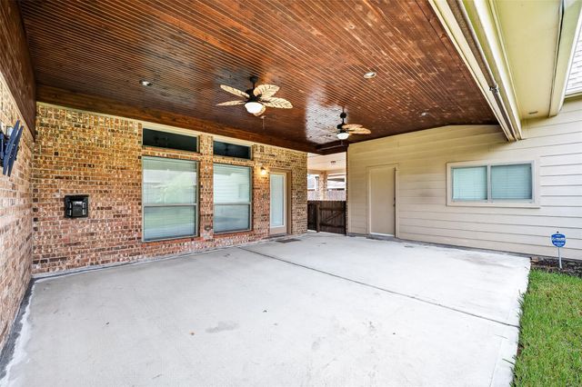 2502 Grey Kirby Drive, League City, TX 77573