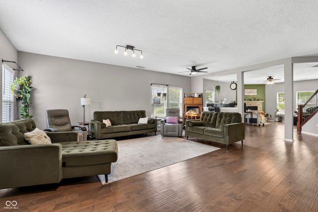 9979 Pine Grove Court, Indianapolis, IN 46234