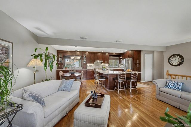 95 Colonial Street, East Northport, NY 11731