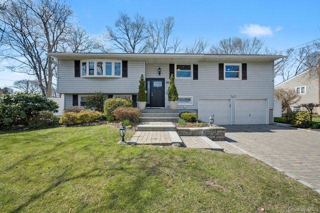 95 Colonial Street, East Northport, NY 11731