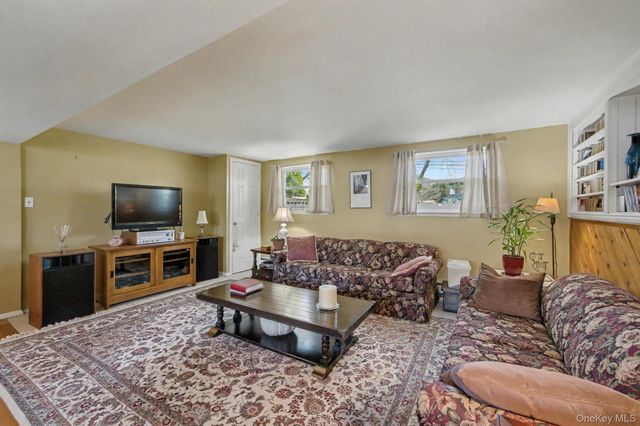 95 Colonial Street, East Northport, NY 11731