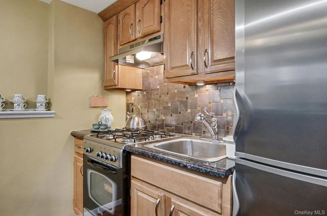 95 Colonial Street, East Northport, NY 11731