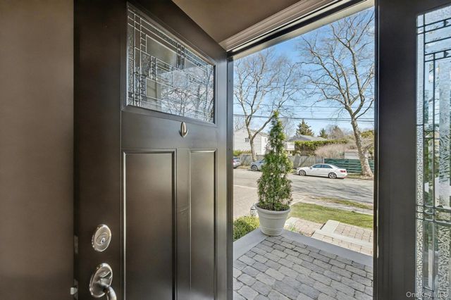 95 Colonial Street, East Northport, NY 11731