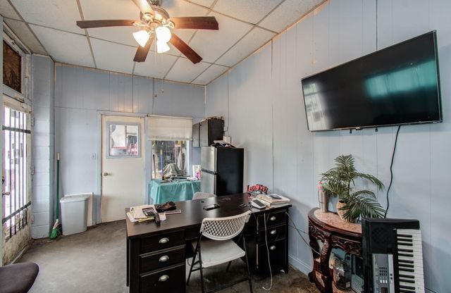 1701 Lee Drive, Baytown, TX 77520