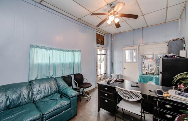 1701 Lee Drive, Baytown, TX 77520