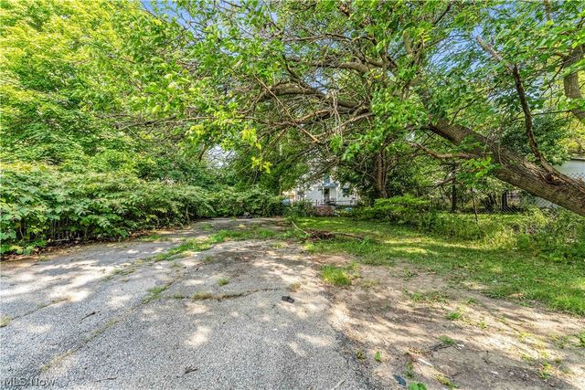 12401 Soika Avenue, Cleveland, OH 44120