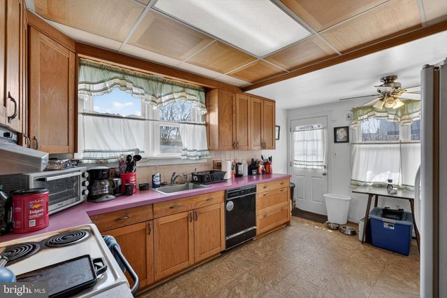 16 WINSTON AVE, Wilmington, DE 19804