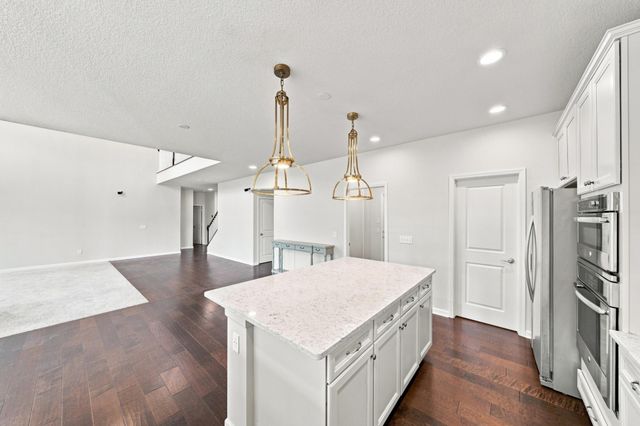 18625 43rd Avenue N, Plymouth, MN 55446