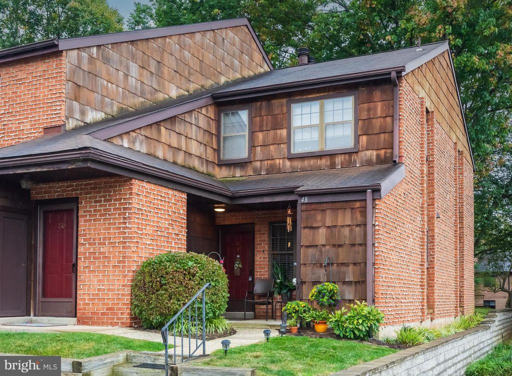 48 RITTENHOUSE CT, Chesterbrook, PA 19087