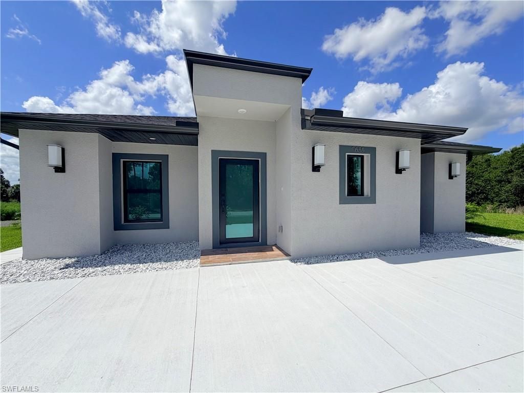 7655 7th PL, LABELLE, FL 33935 — photo 2
