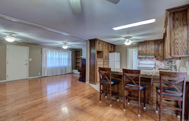 1401 E Colonel Glenn Road, Little Rock, AR 72210