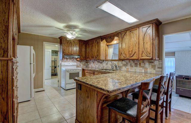 1401 E Colonel Glenn Road, Little Rock, AR 72210