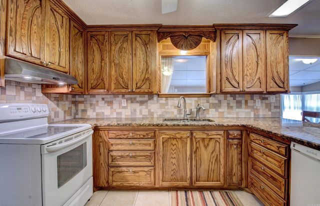 1401 E Colonel Glenn Road, Little Rock, AR 72210