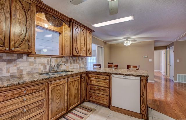 1401 E Colonel Glenn Road, Little Rock, AR 72210