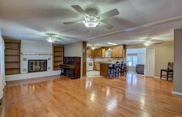 1401 E Colonel Glenn Road, Little Rock, AR 72210