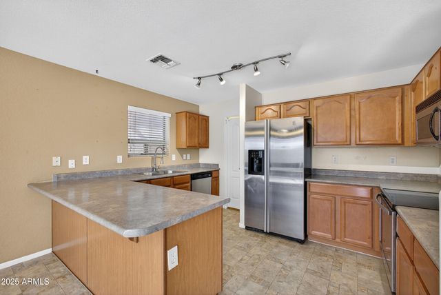 155 W BRANGUS Way, San Tan Valley, AZ 85143