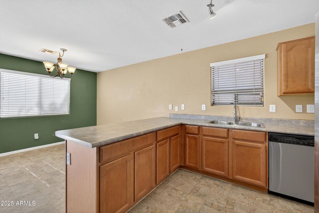 155 W BRANGUS Way, San Tan Valley, AZ 85143