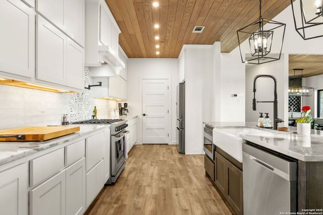 29720 Twin Creeks, Bulverde, TX 78163