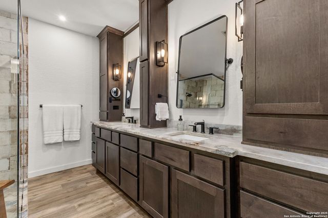 29720 Twin Creeks, Bulverde, TX 78163